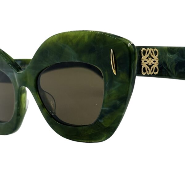 gafas monturas sol loewe lw40127i mariposa acetato verde bosque marmolado gris uniforme optica hermo